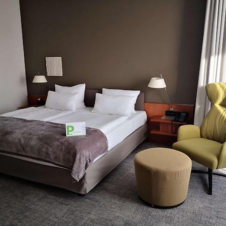 First Inn Hotel ซวิคเคา ภายนอก รูปภาพ