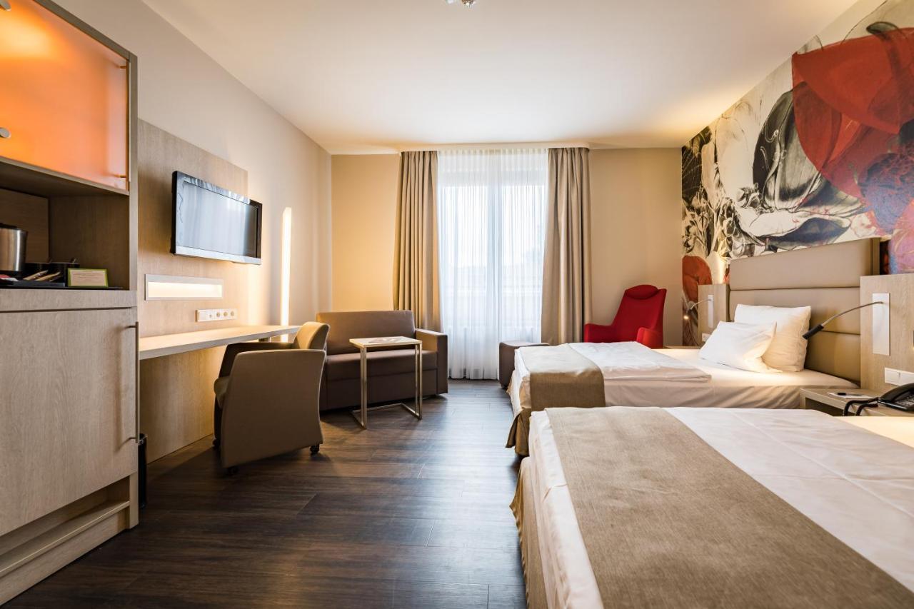 First Inn Hotel ซวิคเคา ภายนอก รูปภาพ