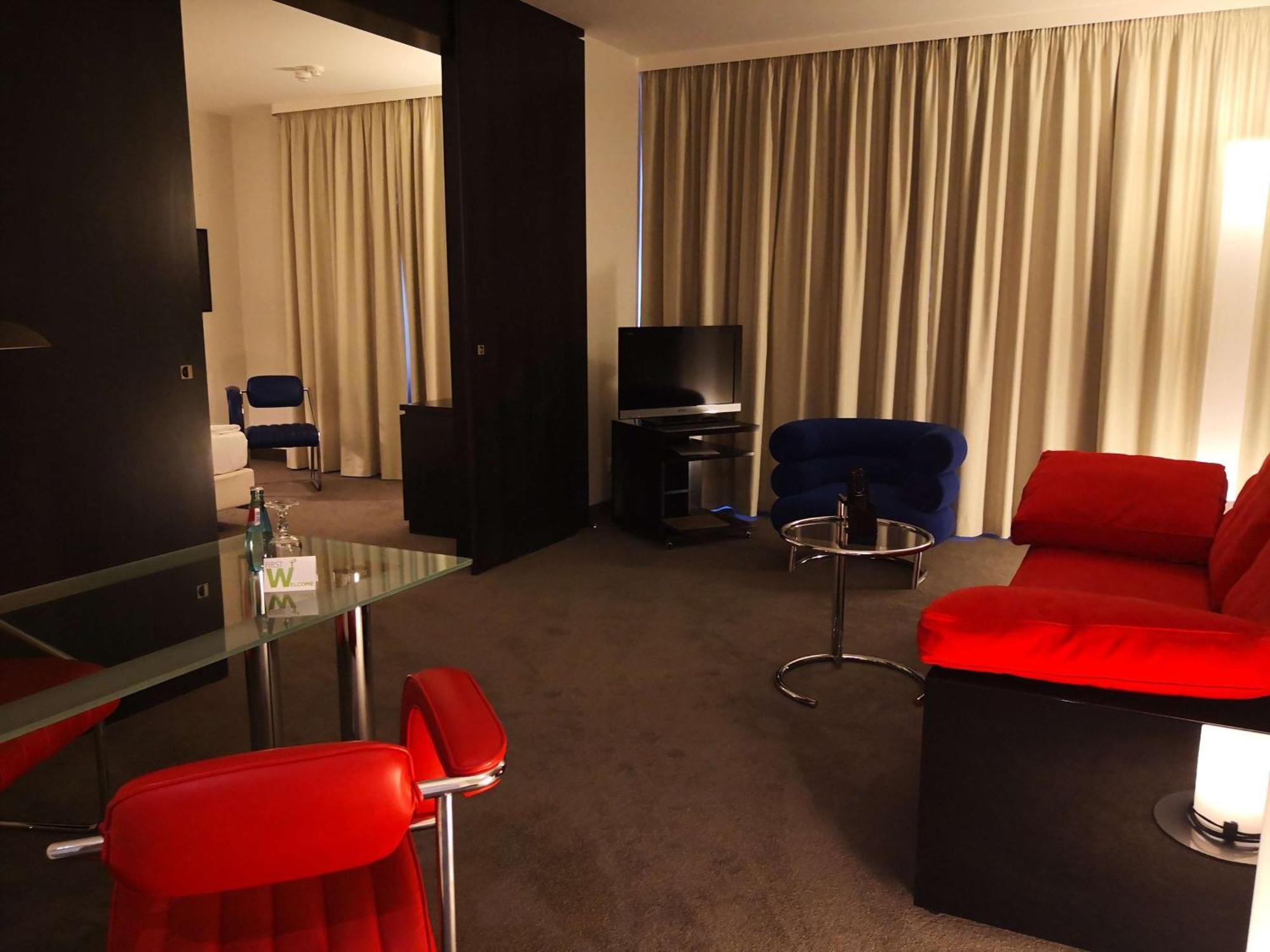 First Inn Hotel ซวิคเคา ภายนอก รูปภาพ