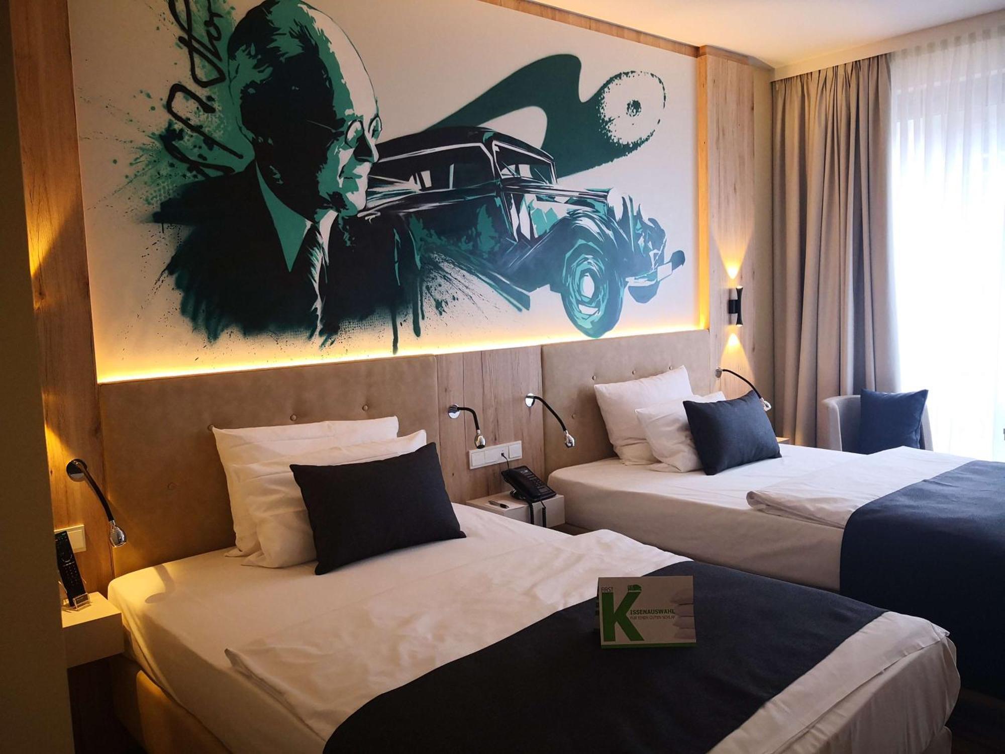 First Inn Hotel ซวิคเคา ภายนอก รูปภาพ